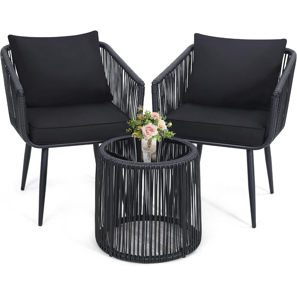 Bistro Table Set - طقم بيسترو من الروطان مكون من