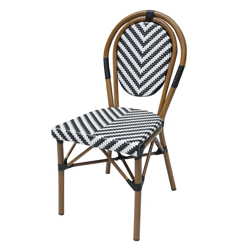 Outdoor Furniture Table And Chairs - مجموعة أثاث خارجي كرسي الروطان PVC