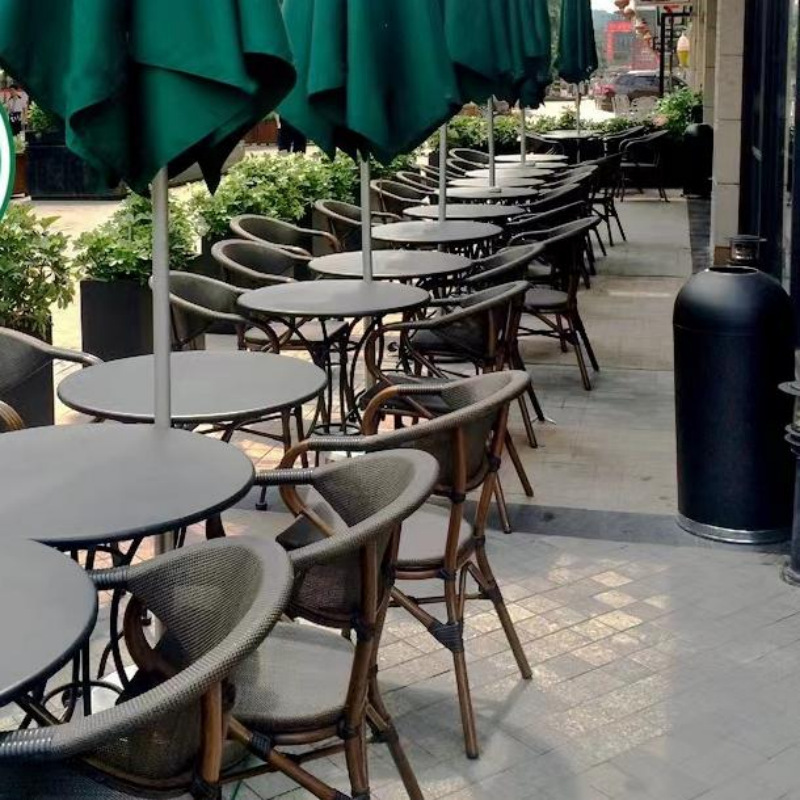 طقم طاولة وكراسي خارجية عصرية  - مراجعة Outdoor Furniture Table And Chairs وسعره
